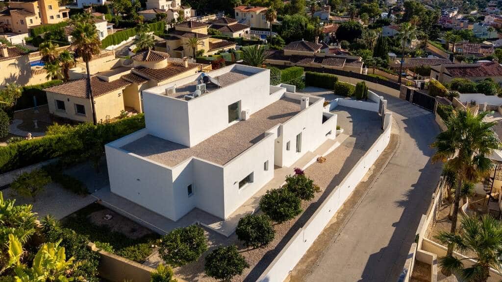 4 bedroom Villa for sale in Calpe / Calp with pool garage - € 1,380,000 (Ref: 9494899)