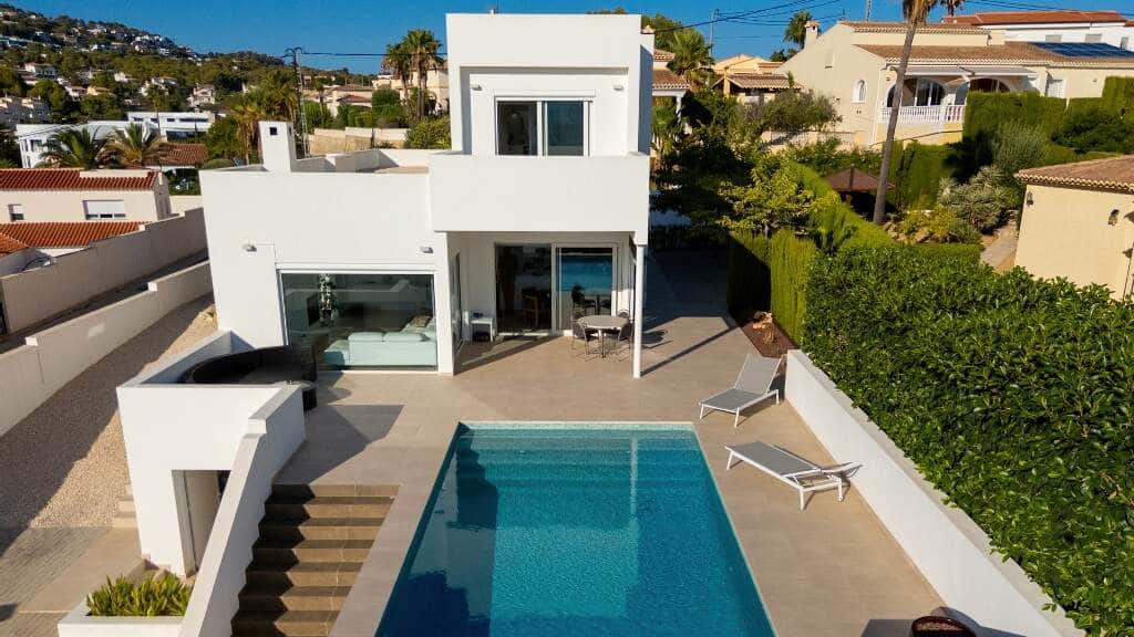4 bedroom Villa for sale in Calpe / Calp with pool garage - € 1,380,000 (Ref: 9494899)
