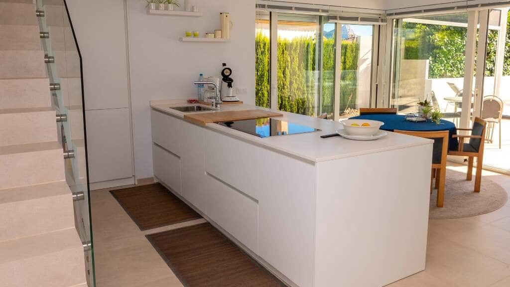 4 bedroom Villa for sale in Calpe / Calp with pool garage - € 1,380,000 (Ref: 9494899)