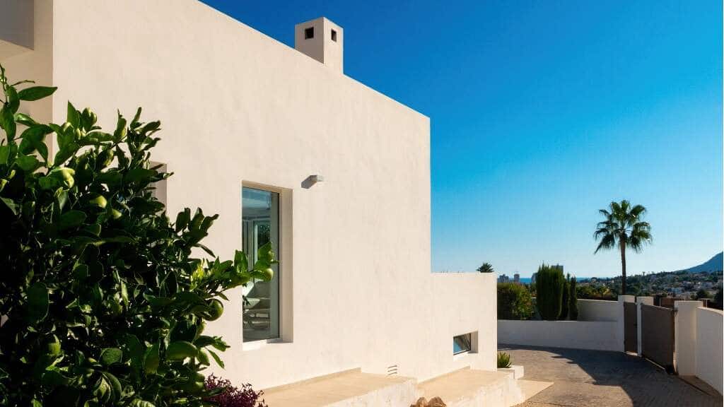 4 bedroom Villa for sale in Calpe / Calp with pool garage - € 1,380,000 (Ref: 9494899)