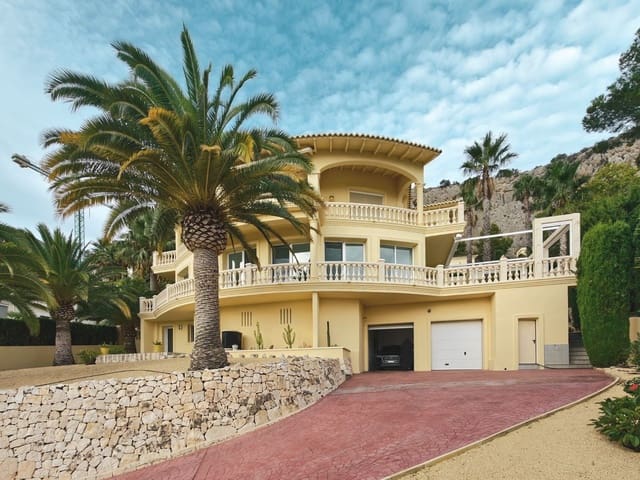 5 sovrum Villa till salu i Altea med pool garage - 1 450 000 € (Ref: 9494900)