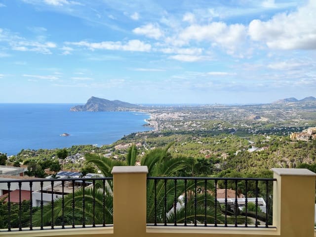5 sovrum Villa till salu i Altea med pool garage - 1 450 000 € (Ref: 9494900)