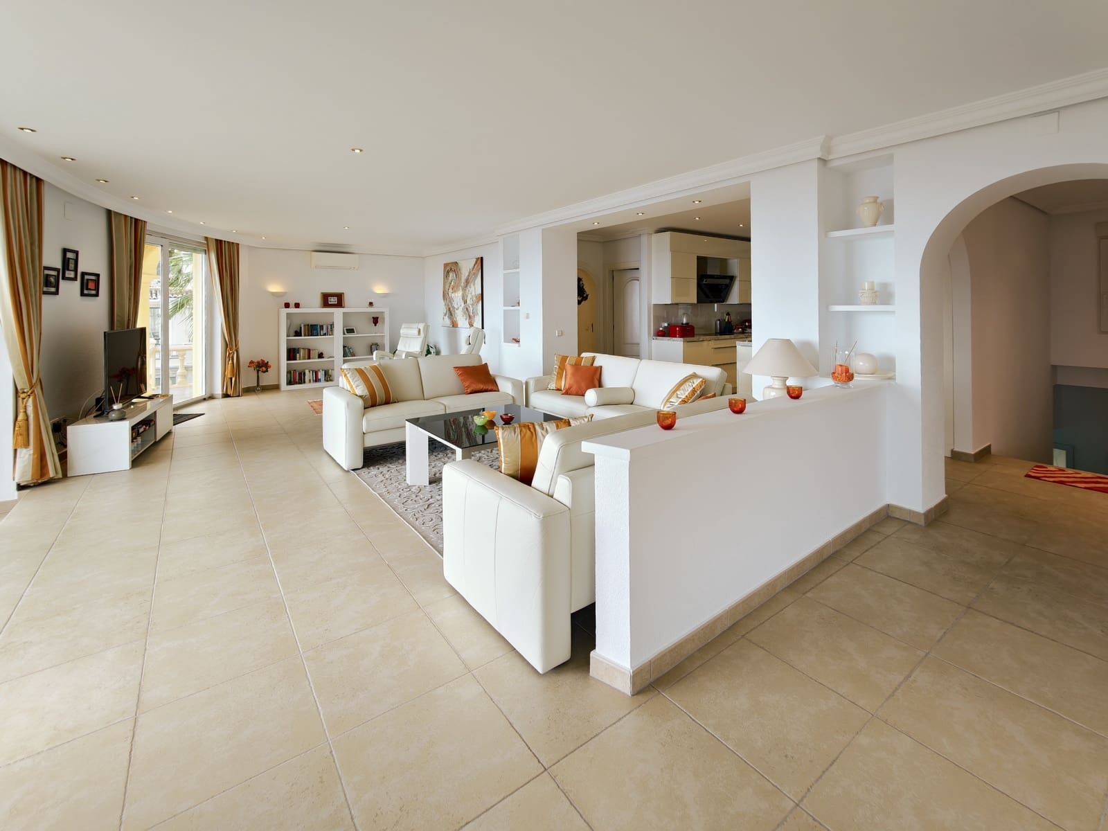 5 bedroom Villa for sale in Altea with pool garage - € 1,450,000 (Ref: 9494900)