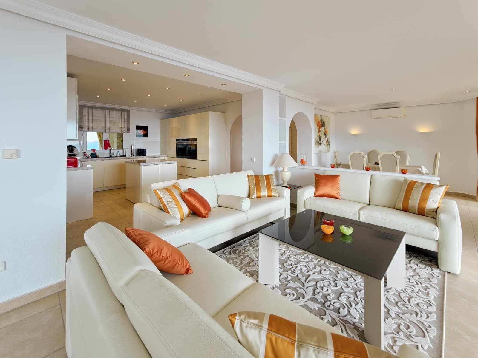 5 bedroom Villa for sale in Altea with pool garage - € 1,450,000 (Ref: 9494900)