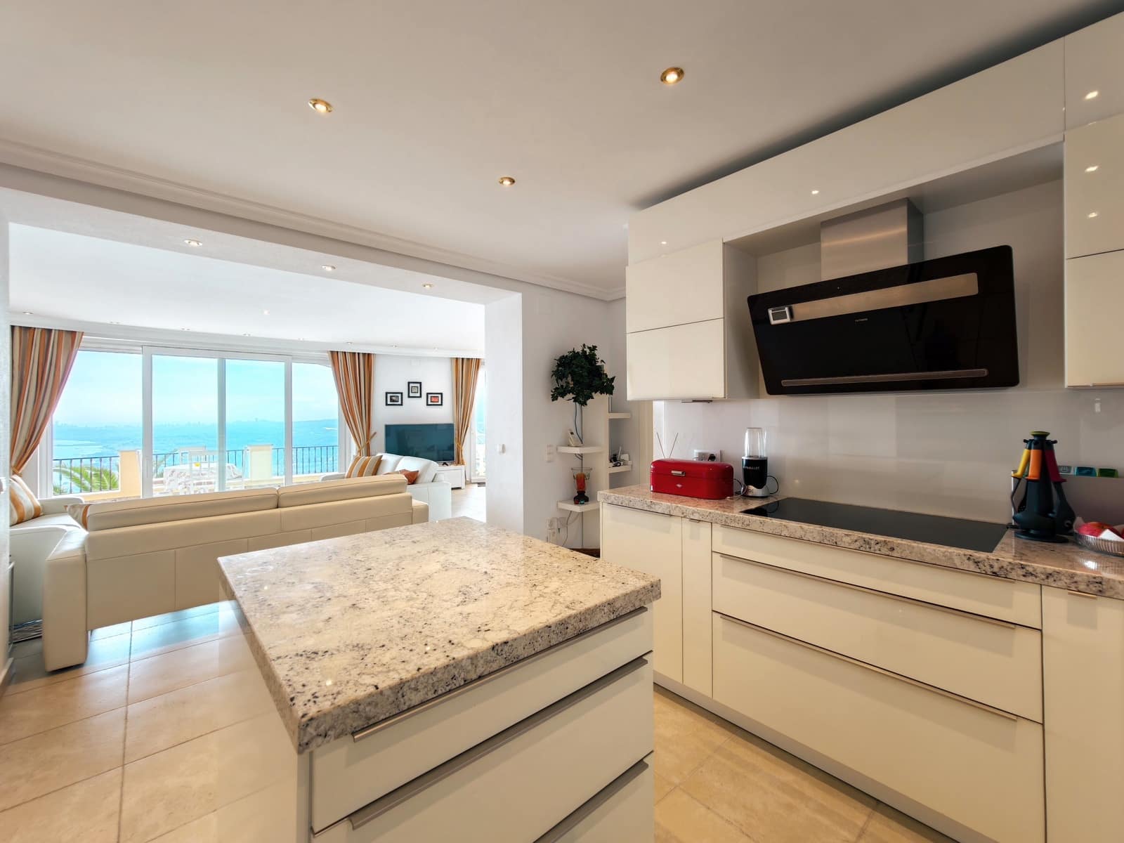 5 bedroom Villa for sale in Altea with pool garage - € 1,450,000 (Ref: 9494900)