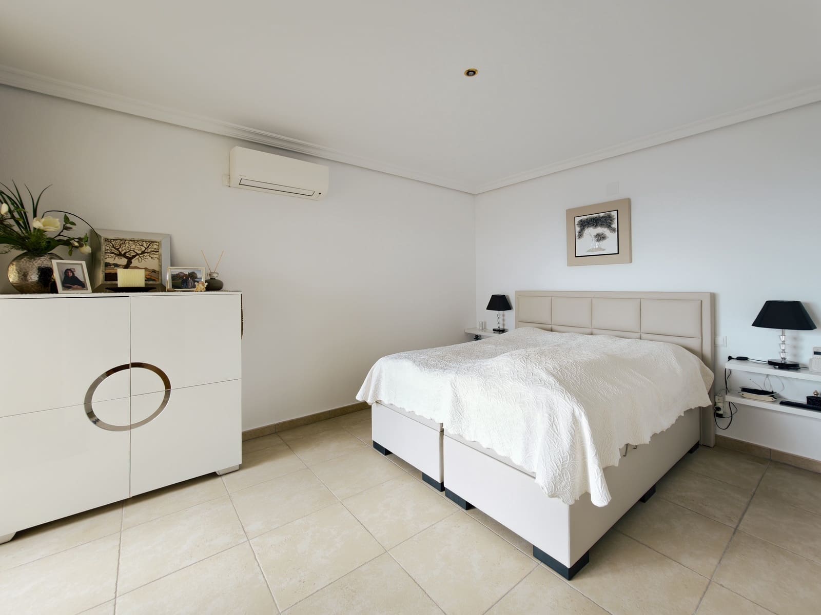 5 bedroom Villa for sale in Altea with pool garage - € 1,450,000 (Ref: 9494900)