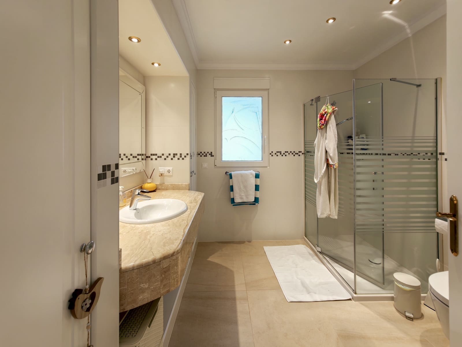 5 bedroom Villa for sale in Altea with pool garage - € 1,450,000 (Ref: 9494900)