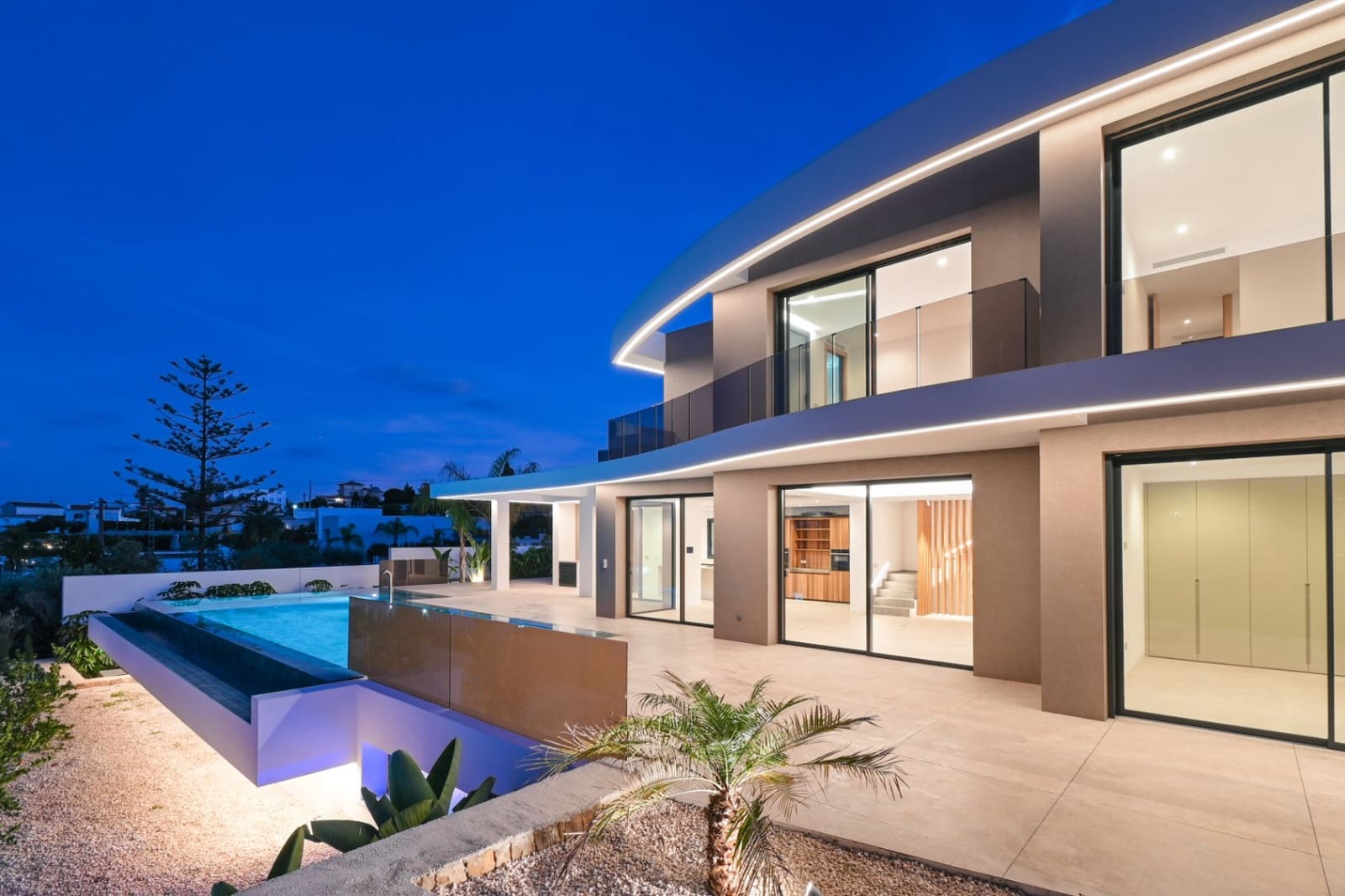 4 bedroom Villa for sale in Benissa with pool - € 3,195,000 (Ref: 9494903)