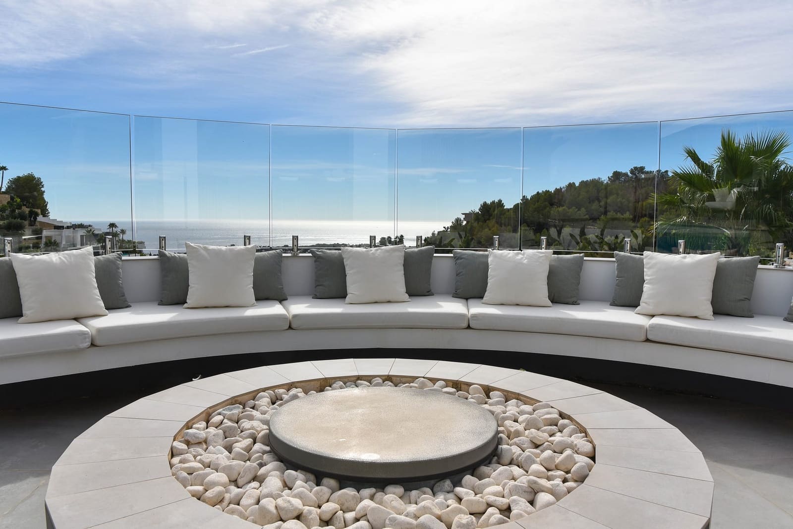 5 bedroom Villa for sale in Benissa - € 3,500,000 (Ref: 9494904)