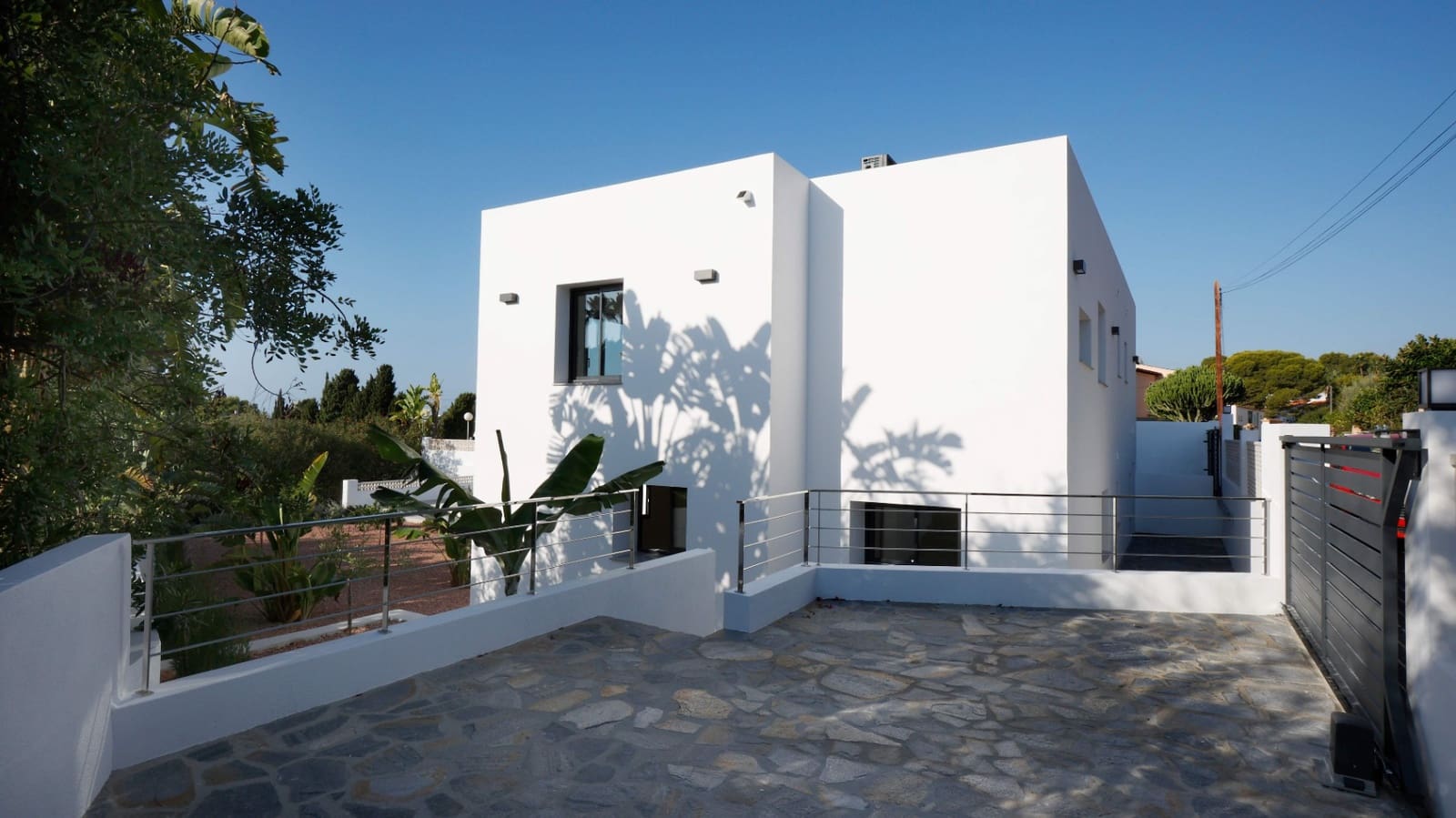 4 bedroom Villa for sale in Calpe / Calp with pool garage - € 840,000 (Ref: 9494908)