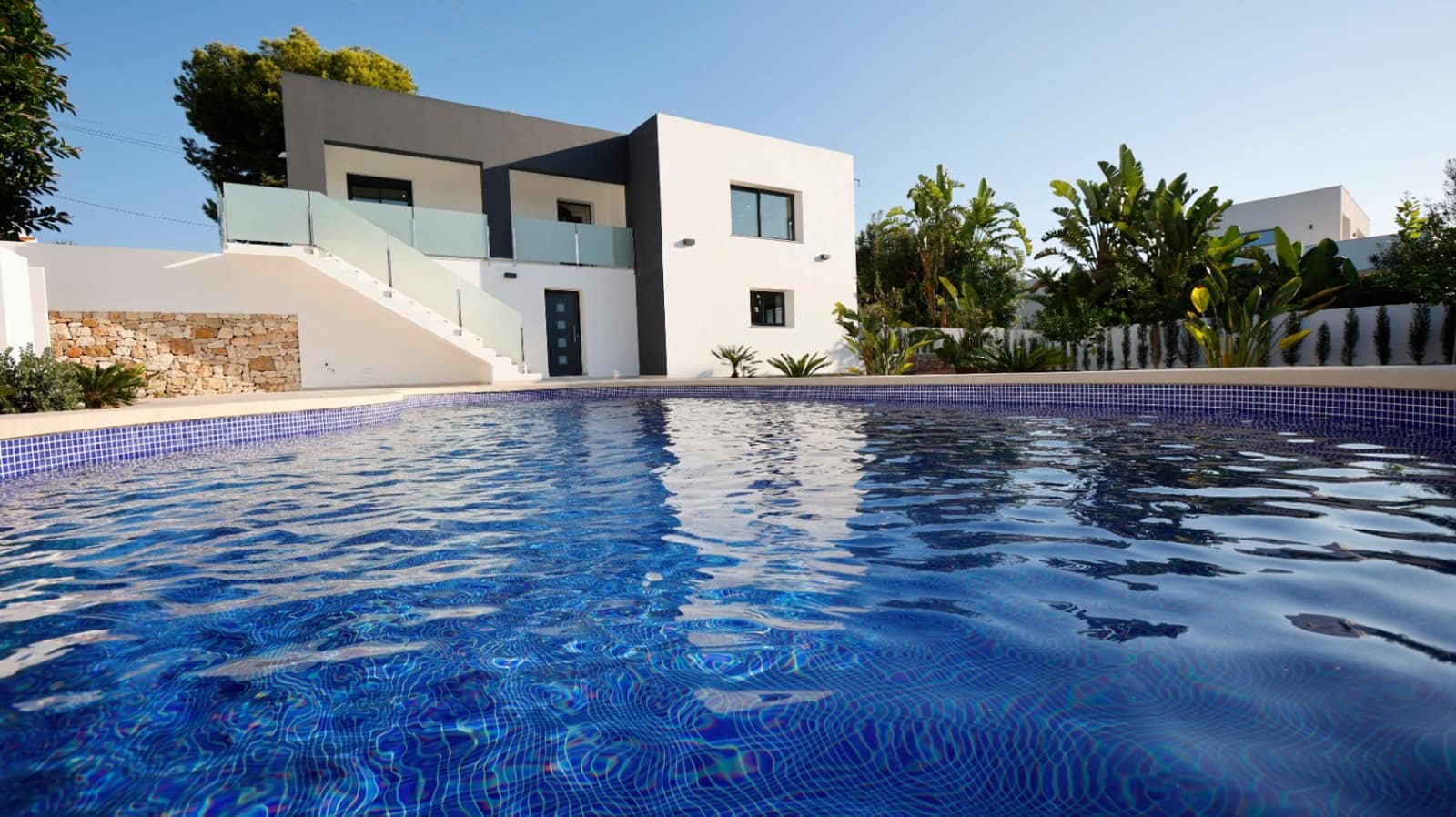 4 bedroom Villa for sale in Calpe / Calp with pool garage - € 840,000 (Ref: 9494908)