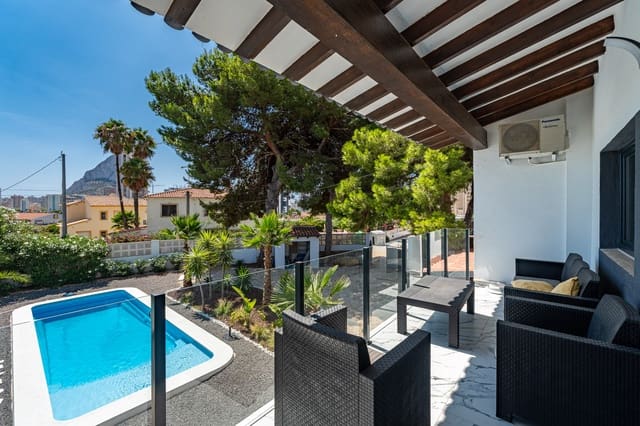 5 sypialnia Willa na sprzedaż w Calpe / Calp z basenem - 749 000 € (Ref: 9494909)