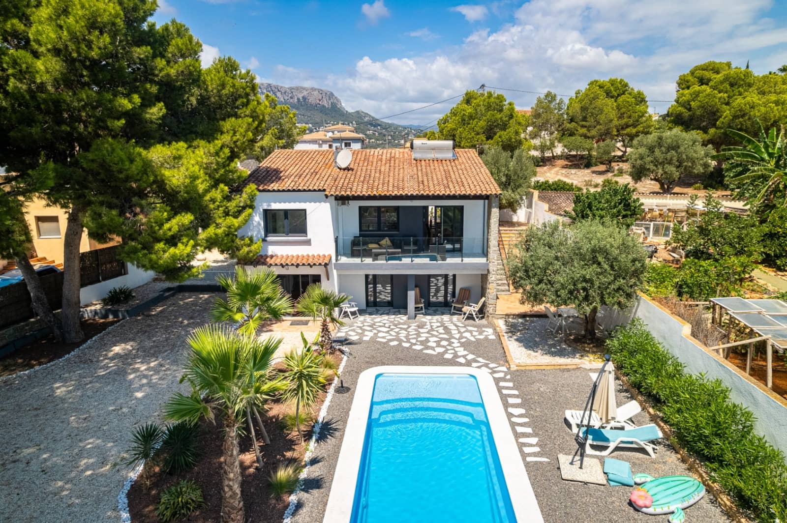 5 bedroom Villa for sale in Calpe / Calp with pool - € 749,000 (Ref: 9494909)