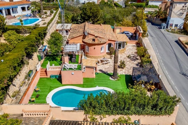 3 bedroom Villa for sale in Calpe / Calp with pool - € 535,000 (Ref: 9494910)