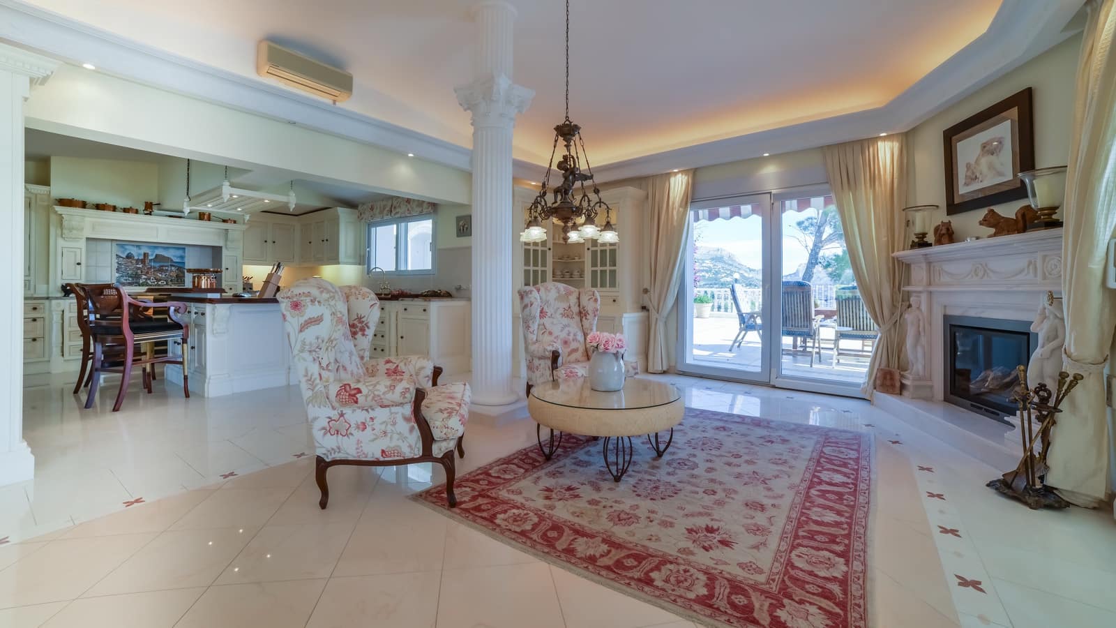 5 bedroom Villa for sale in Altea with pool garage - € 1,950,000 (Ref: 9494911)