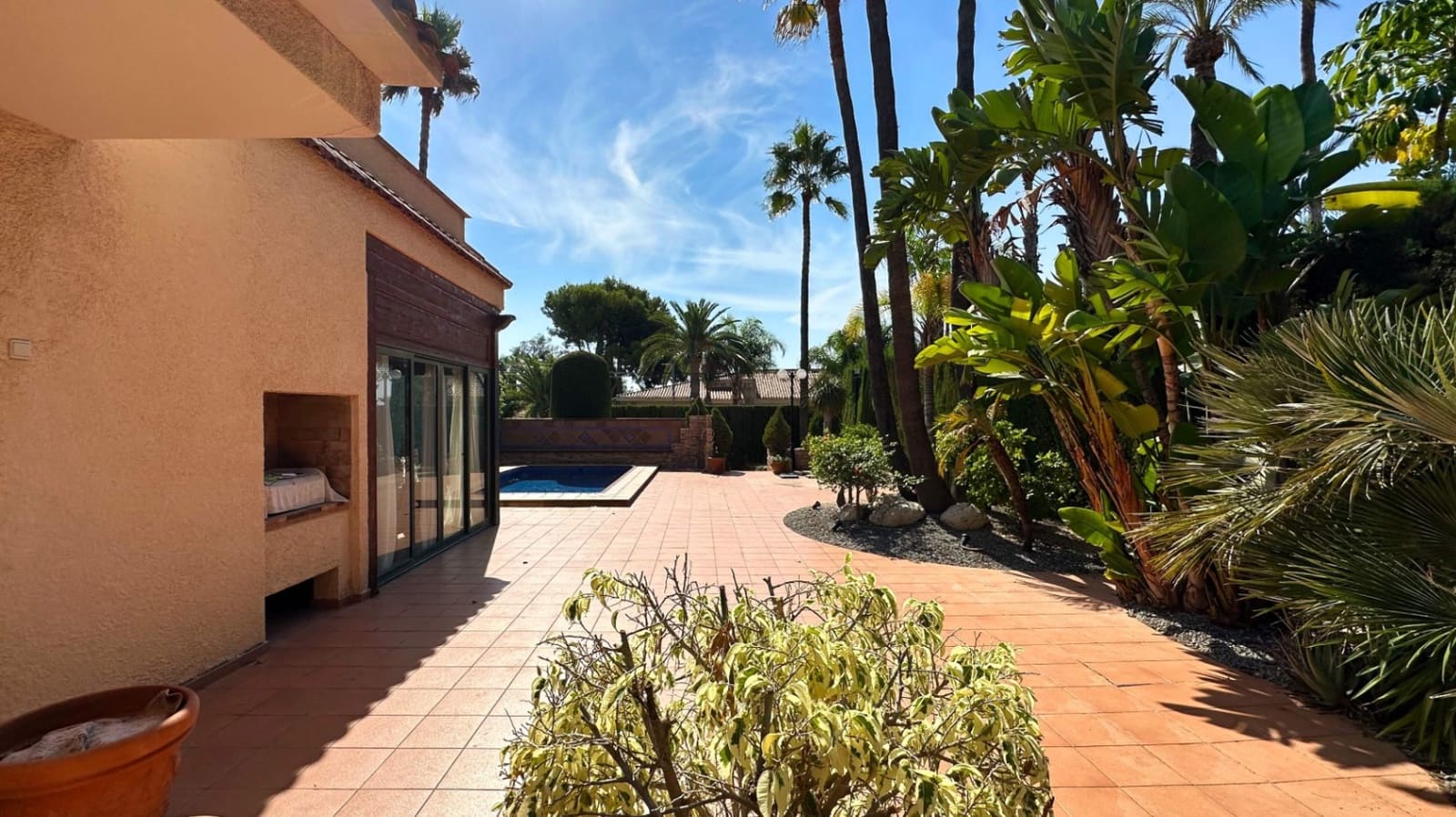 4 bedroom Villa for sale in Benidorm with pool garage - € 875,000 (Ref: 9494912)