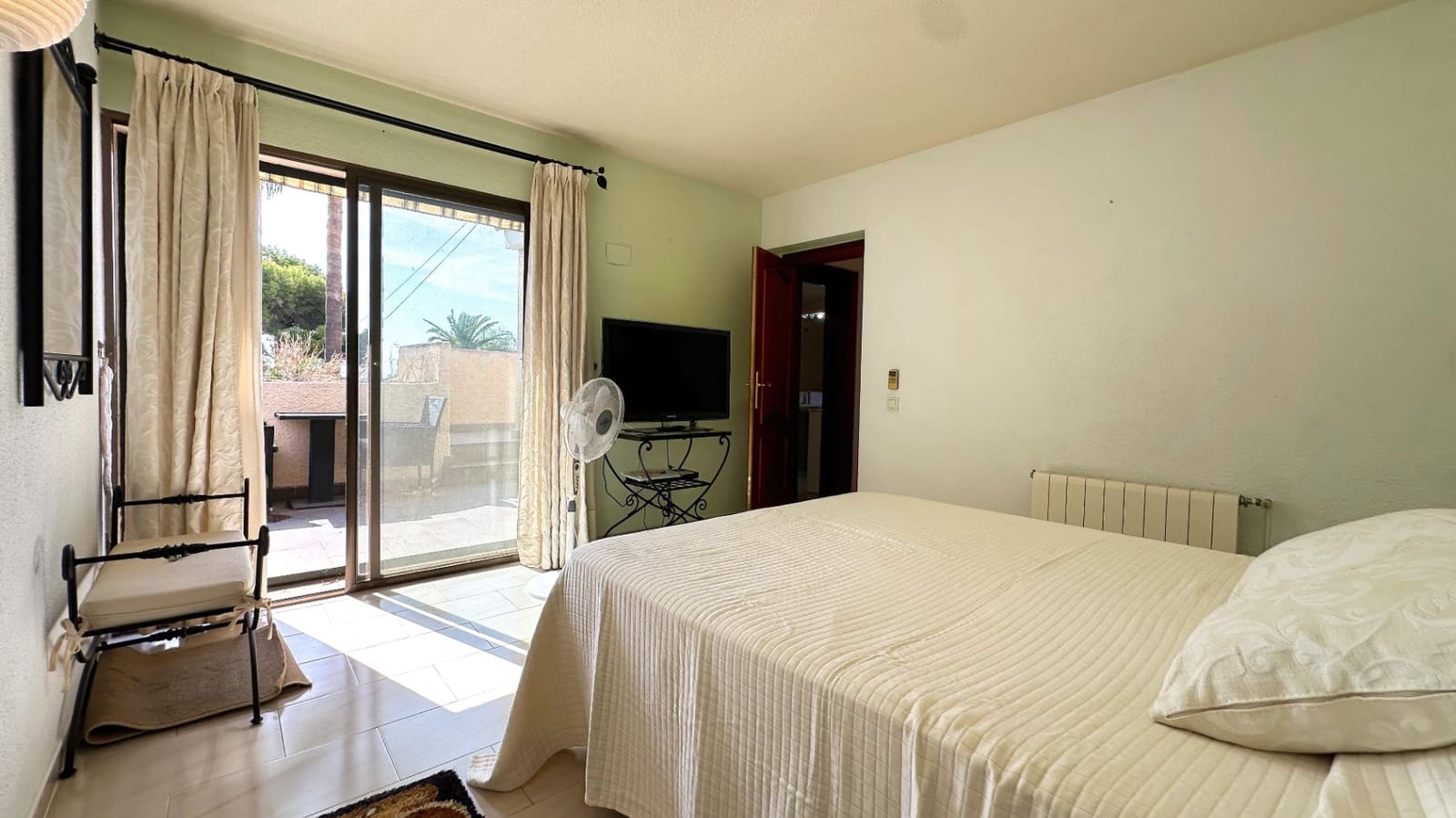 4 bedroom Villa for sale in Benidorm with pool garage - € 875,000 (Ref: 9494912)