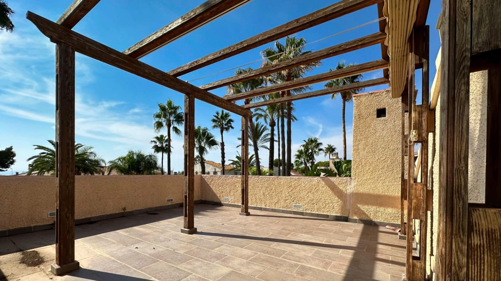 4 bedroom Villa for sale in Benidorm with pool garage - € 875,000 (Ref: 9494912)