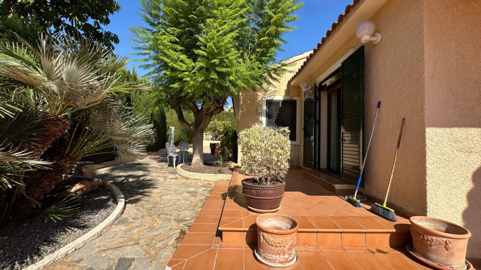 4 bedroom Villa for sale in Benidorm with pool garage - € 875,000 (Ref: 9494912)