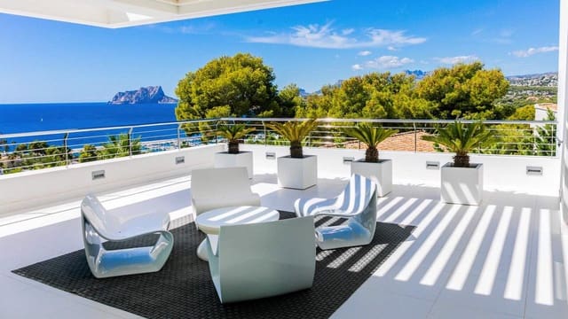 7 makuuhuone Huvila myytävänä paikassa Moraira, Teulada-Moraira mukana uima-altaan 
autotalli - 3 999 000 € (Ref: 9494914)