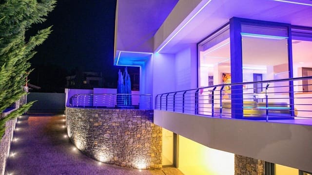 7 makuuhuone Huvila myytävänä paikassa Moraira, Teulada-Moraira mukana uima-altaan 
autotalli - 3 999 000 € (Ref: 9494914)