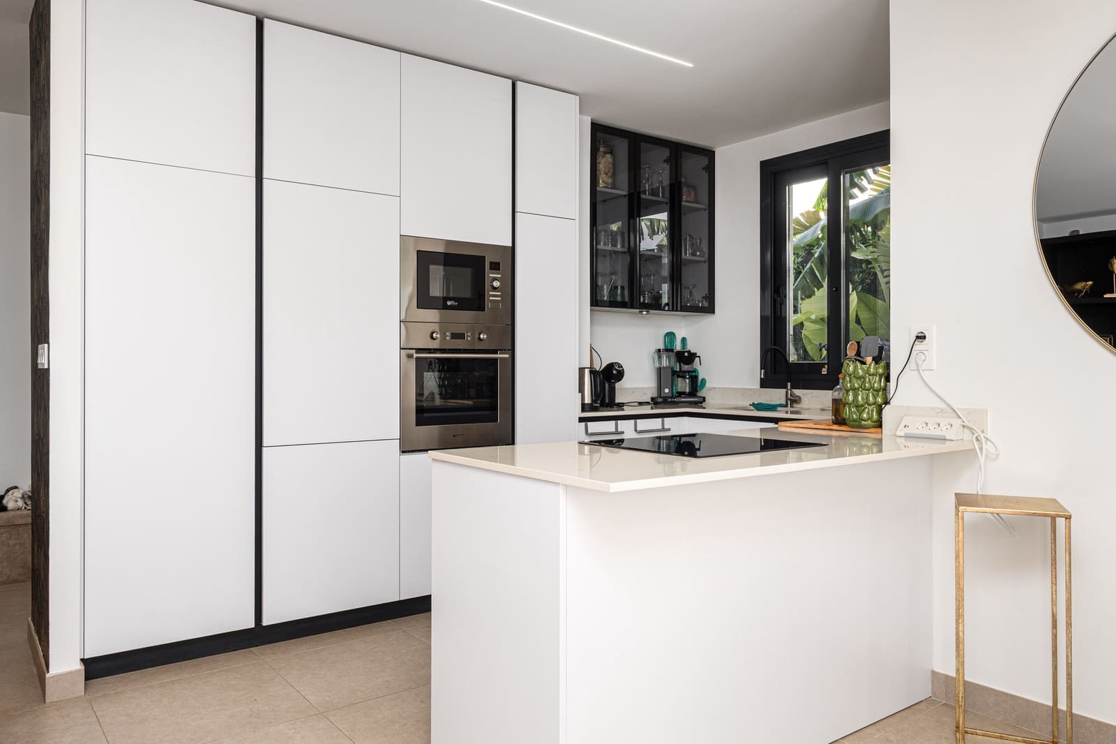 5 bedroom Villa for sale in Polop with pool garage - € 649,000 (Ref: 9494915)