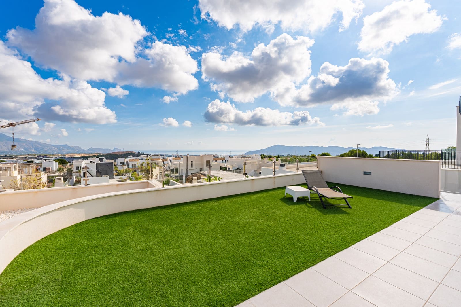 5 bedroom Villa for sale in Polop with pool garage - € 649,000 (Ref: 9494915)