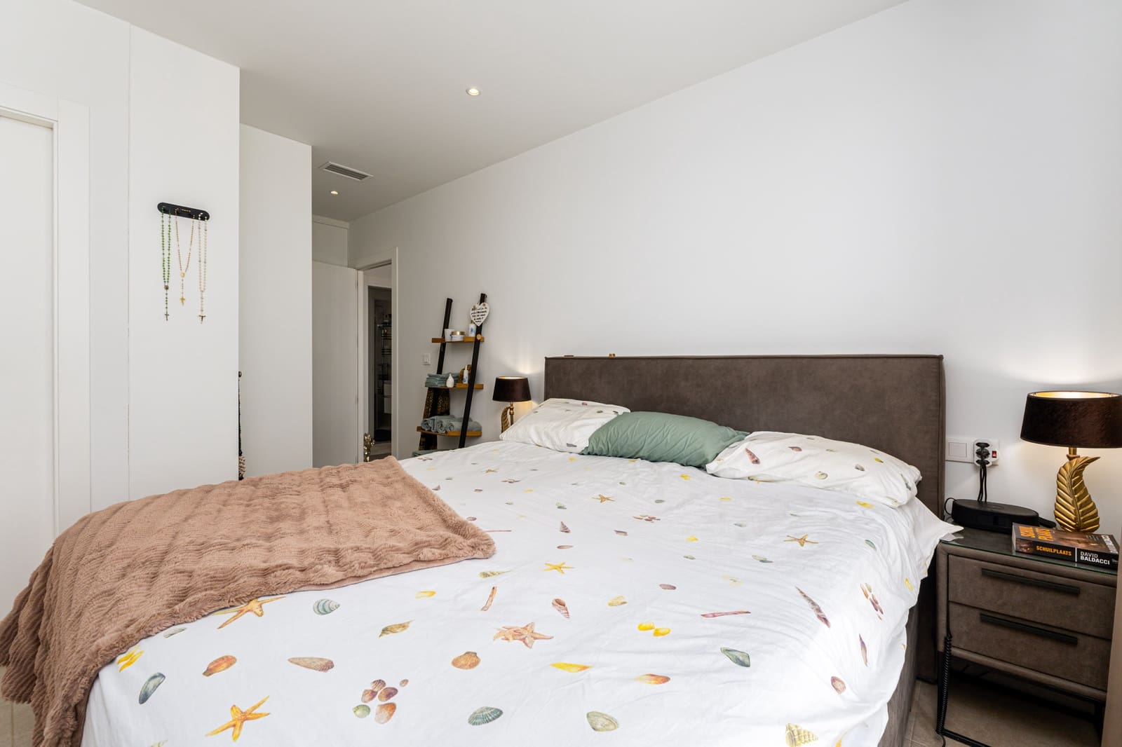 5 bedroom Villa for sale in Polop with pool garage - € 649,000 (Ref: 9494915)