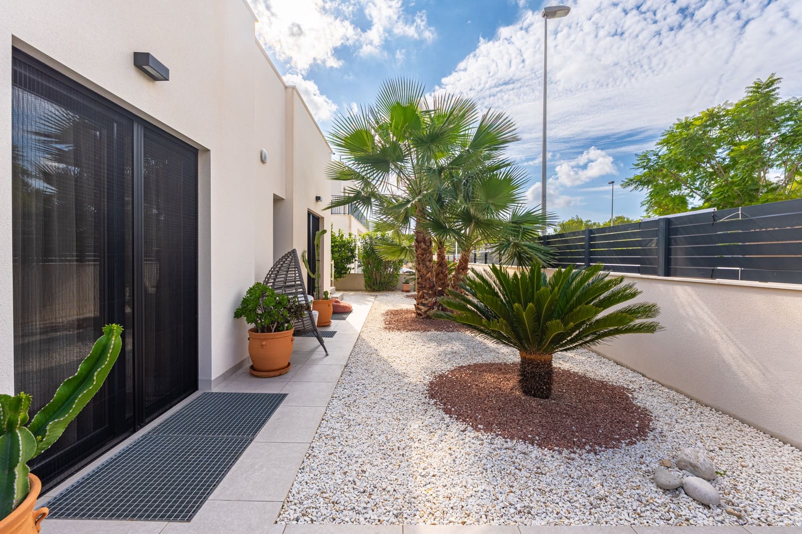 5 bedroom Villa for sale in Polop with pool garage - € 649,000 (Ref: 9494915)