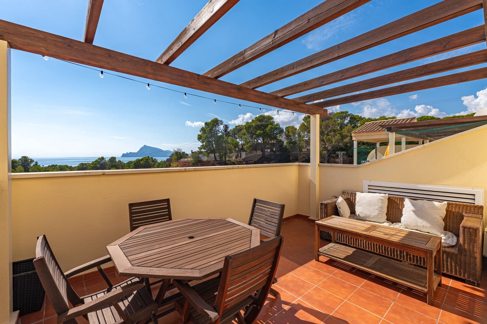 3 slaapkamer Penthouse te koop in Altea met garage - € 460.000 (Ref: 9494916)