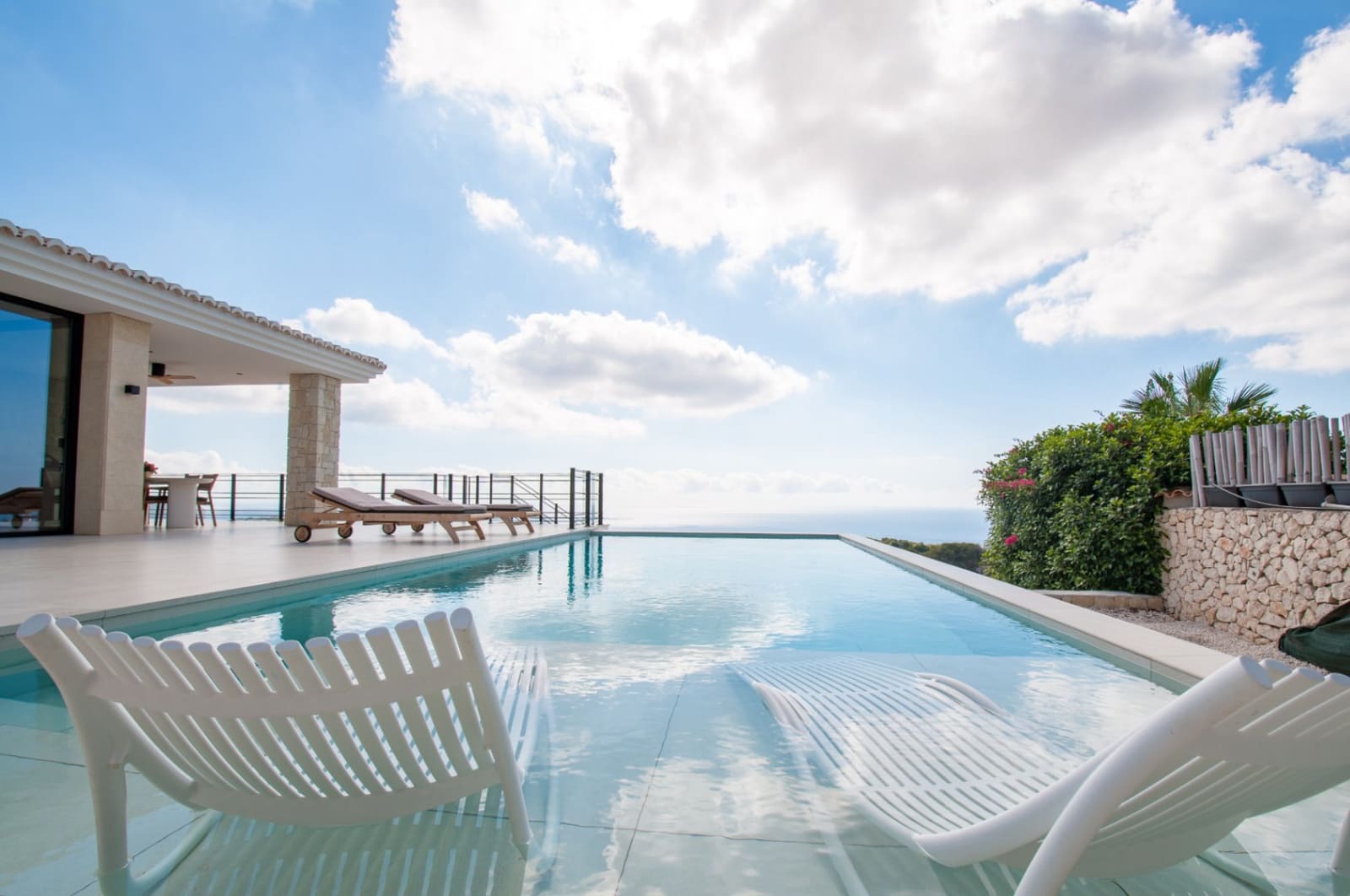 3 bedroom Villa for sale in Benissa with pool garage - € 2,600,000 (Ref: 9494918)