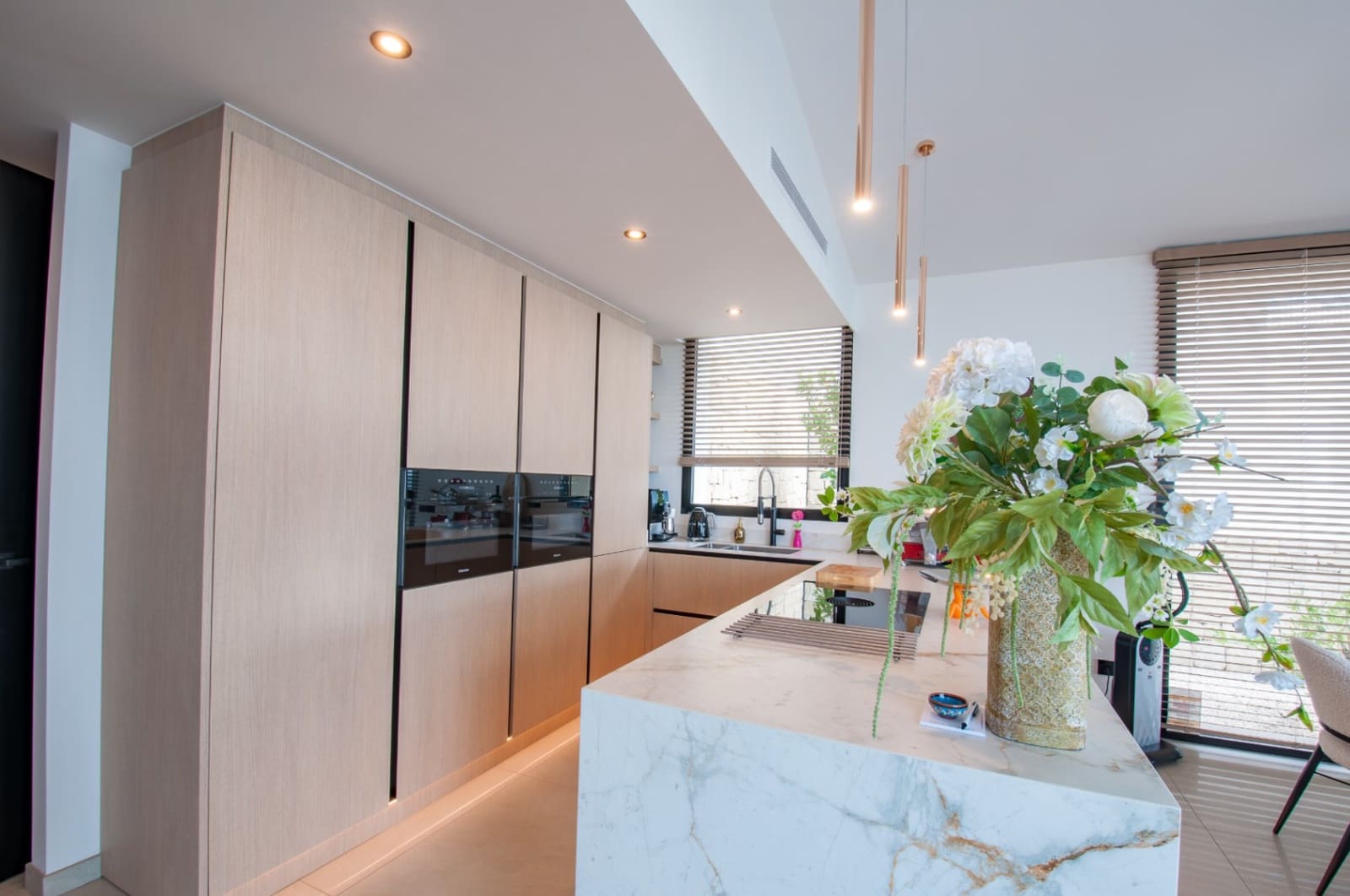 3 bedroom Villa for sale in Benissa with pool garage - € 2,600,000 (Ref: 9494918)