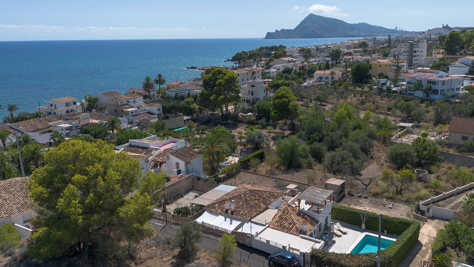 2 bedroom Villa for sale in Altea - € 695,000 (Ref: 9494919)