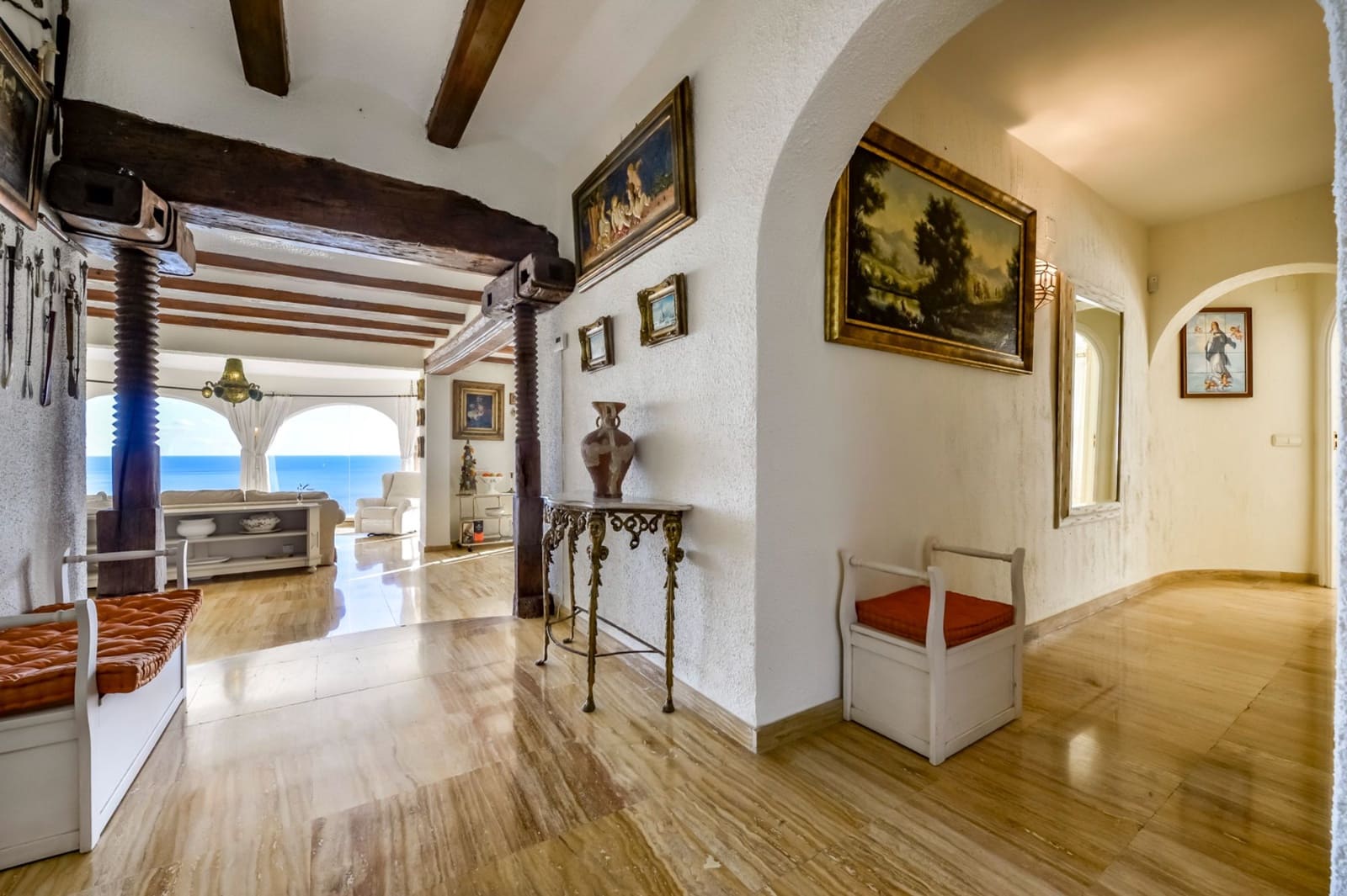 6 bedroom Villa for sale in Altea with pool garage - € 2,930,000 (Ref: 9494922)