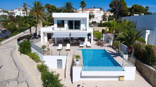 4 makuuhuone Huvila myytävänä paikassa Moraira, Teulada-Moraira mukana uima-altaan 
autotalli - 1 990 000 € (Ref: 9494923)