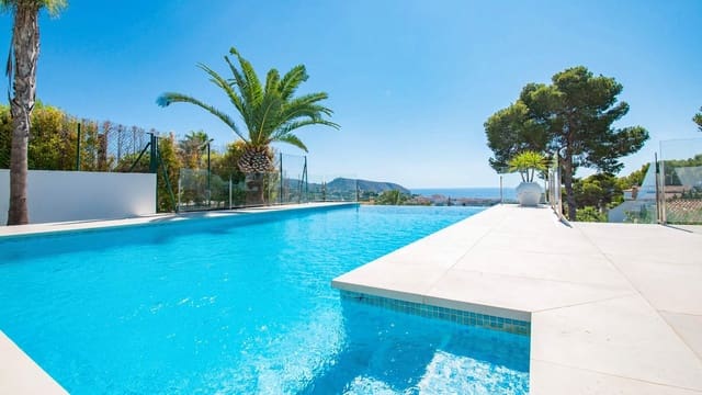 4 makuuhuone Huvila myytävänä paikassa Moraira, Teulada-Moraira mukana uima-altaan 
autotalli - 1 990 000 € (Ref: 9494923)