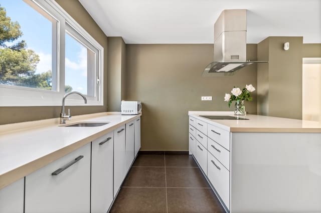 4 soverom Villa til salgs i Albir, Alfaz del Pi / L'Alfàs del Pi med svømmebasseng garasje - € 990 000 (Ref: 9494924)