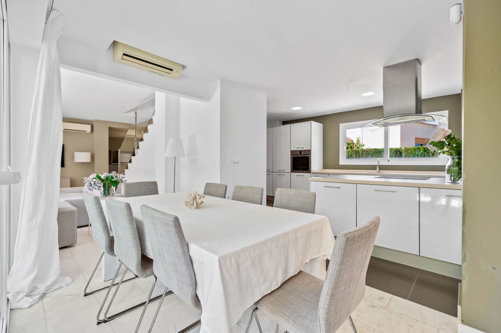 4 bedroom Villa for sale in Albir with pool garage - € 990,000 (Ref: 9494924)