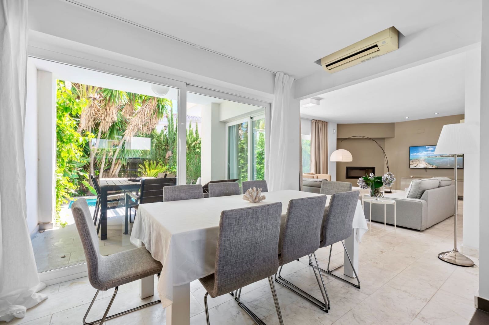 4 bedroom Villa for sale in Albir with pool garage - € 990,000 (Ref: 9494924)