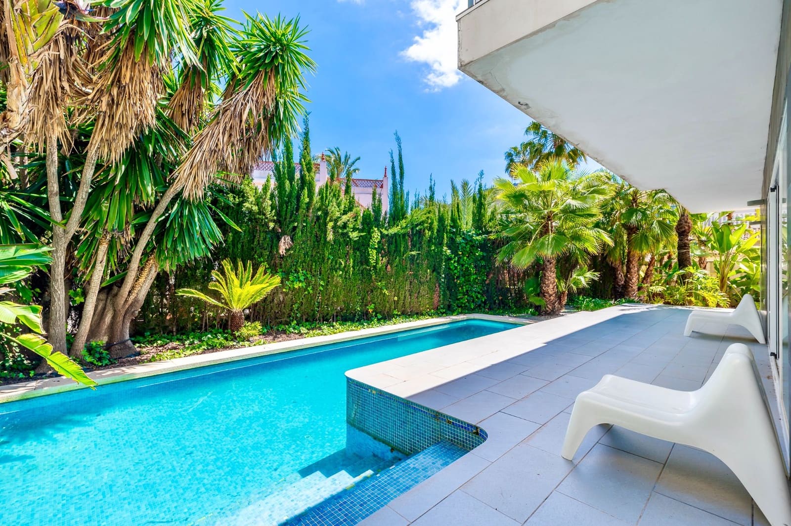 4 bedroom Villa for sale in Albir with pool garage - € 990,000 (Ref: 9494924)