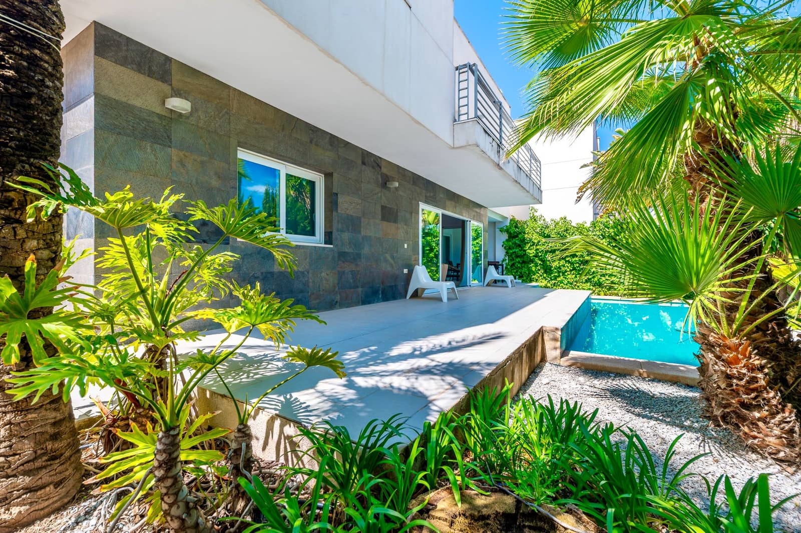 4 bedroom Villa for sale in Albir with pool garage - € 990,000 (Ref: 9494924)