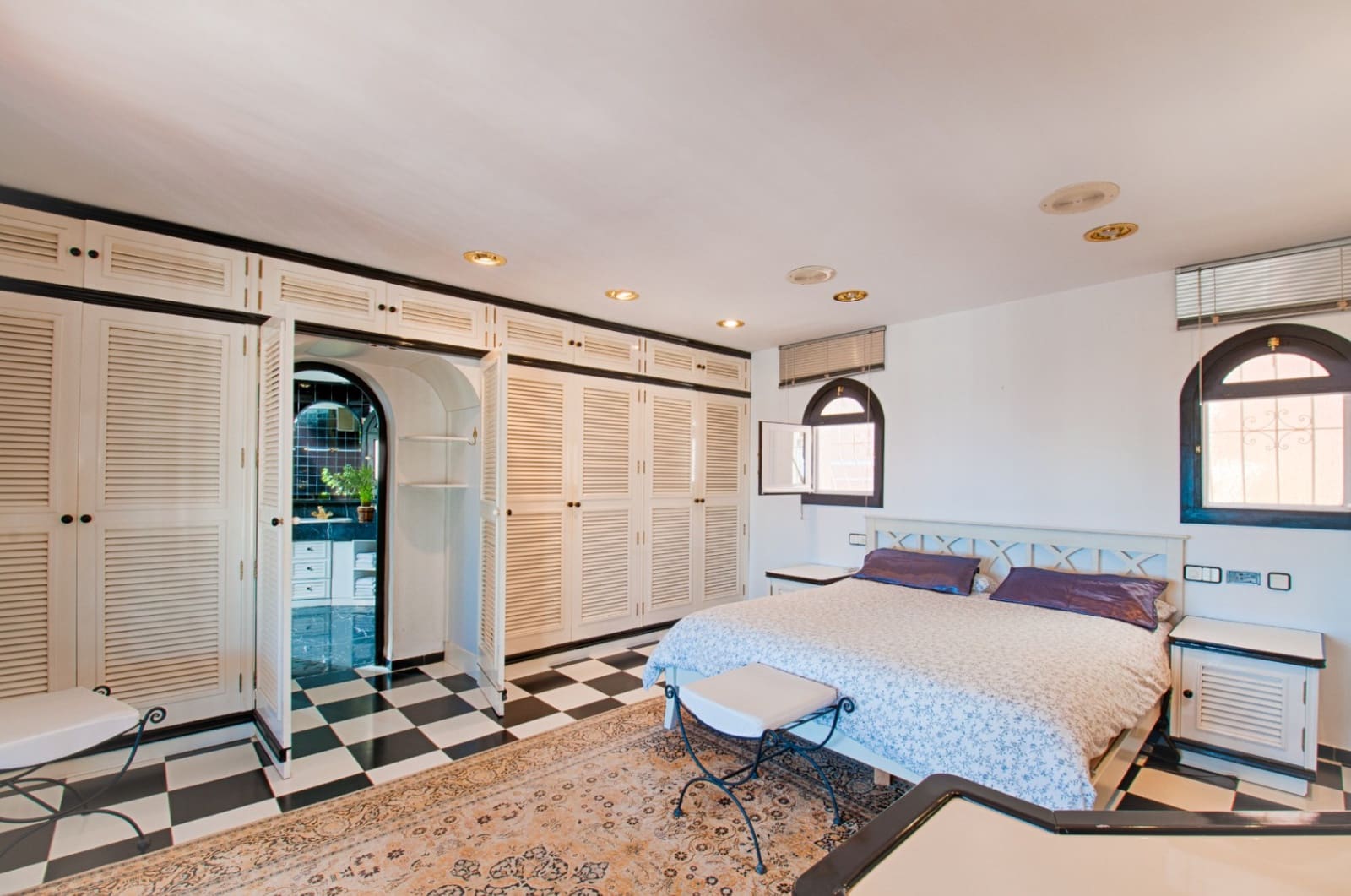 3 bedroom Villa for sale in Moraira with pool garage - € 1,550,000 (Ref: 9494926)