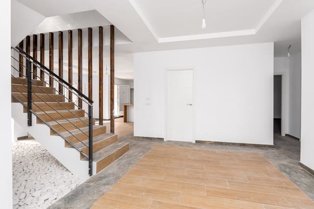 4 sypialnia Willa na sprzedaż w La Nucia z garażem - 750 000 € (Ref: 9494927)