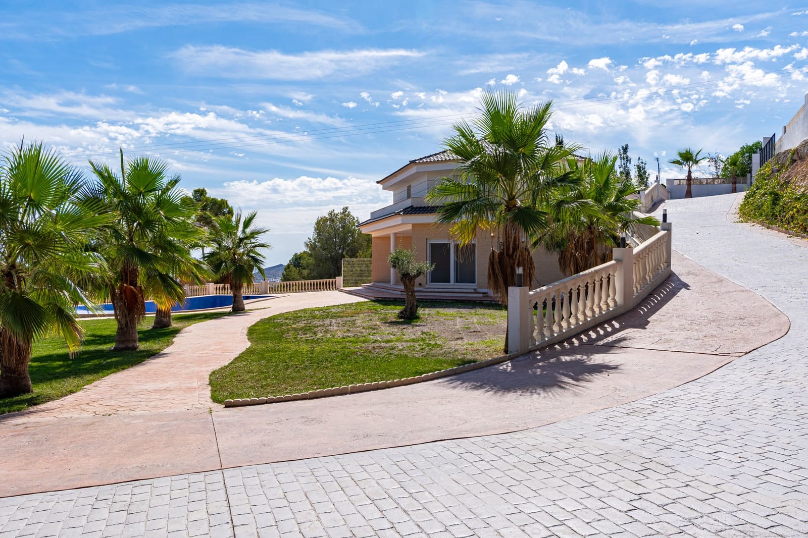 4 sypialnia Willa na sprzedaż w La Nucia z garażem - 750 000 € (Ref: 9494927)