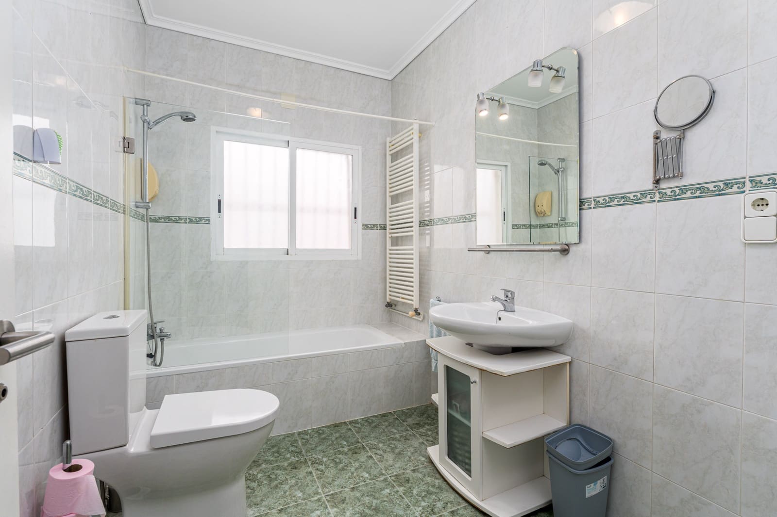 3 bedroom Villa for sale in Albir with pool garage - € 650,000 (Ref: 9494928)