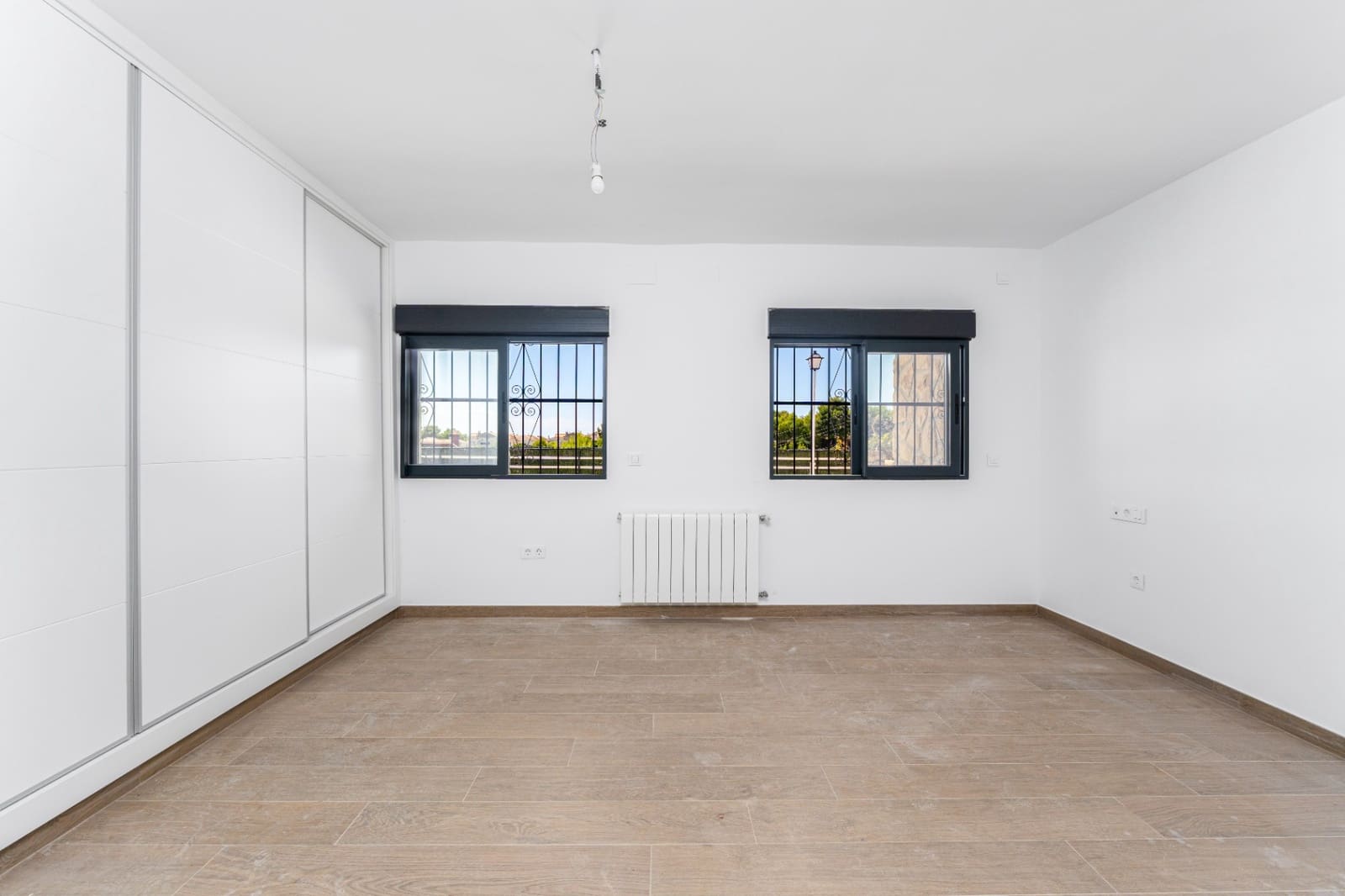 4 sypialnia Willa na sprzedaż w La Nucia z basenem garażem - 950 000 € (Ref: 9494929)