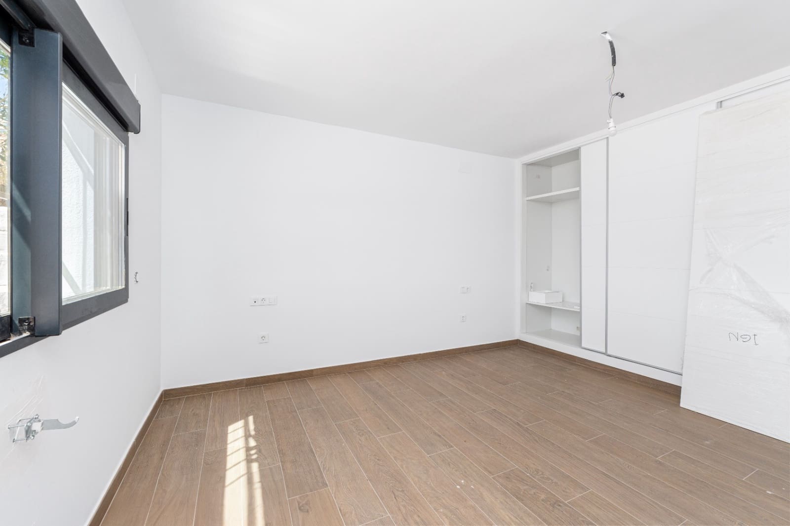 4 sypialnia Willa na sprzedaż w La Nucia z basenem garażem - 950 000 € (Ref: 9494929)