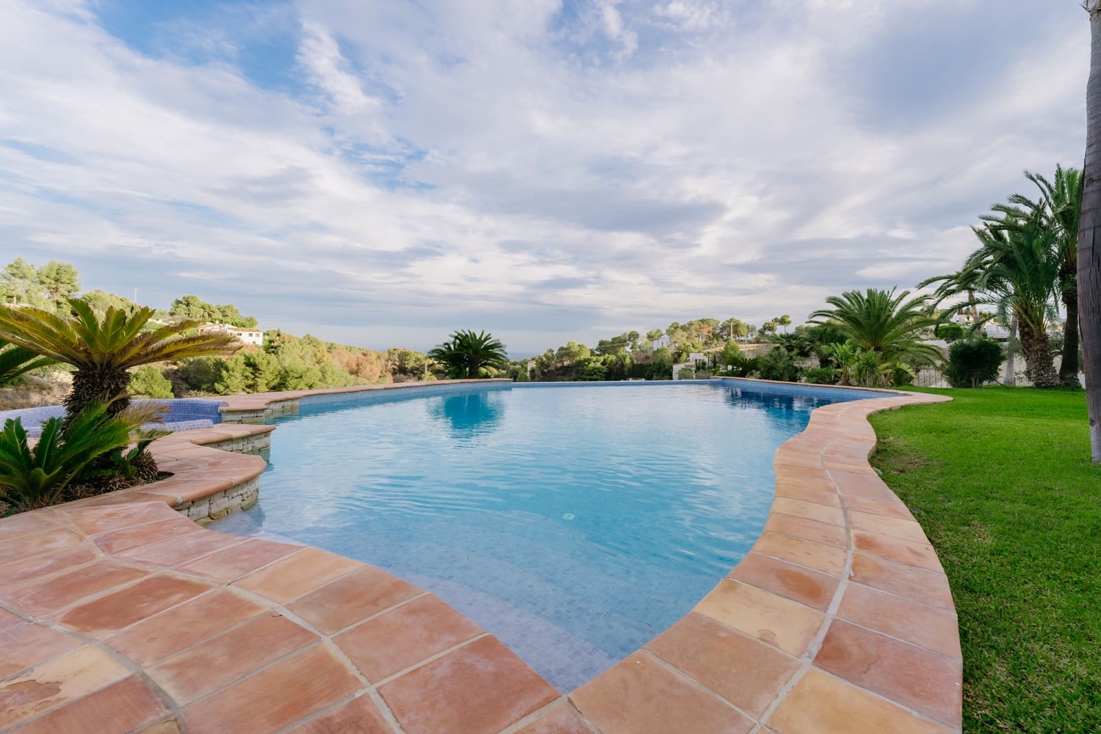 5 soveværelse Villa til salg i Benissa med swimmingpool garage - € 4.200.000 (Ref: 9494931)