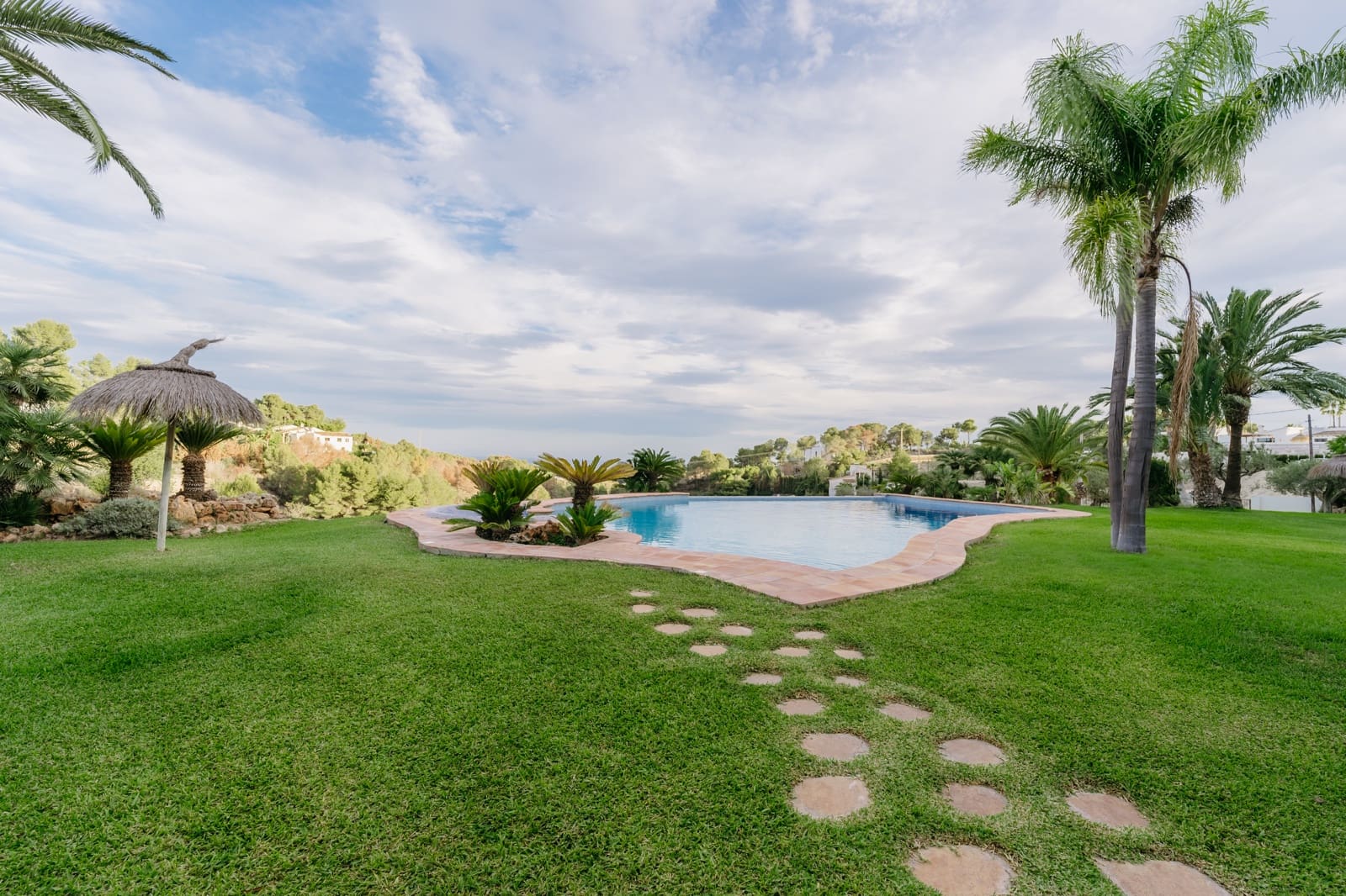 5 soveværelse Villa til salg i Benissa med swimmingpool garage - € 4.200.000 (Ref: 9494931)