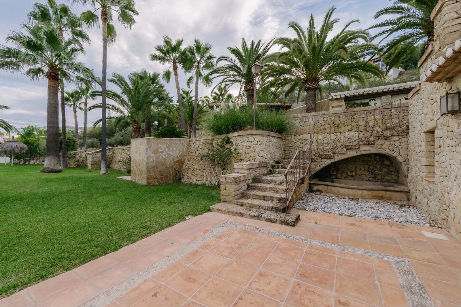 5 soveværelse Villa til salg i Benissa med swimmingpool garage - € 4.200.000 (Ref: 9494931)